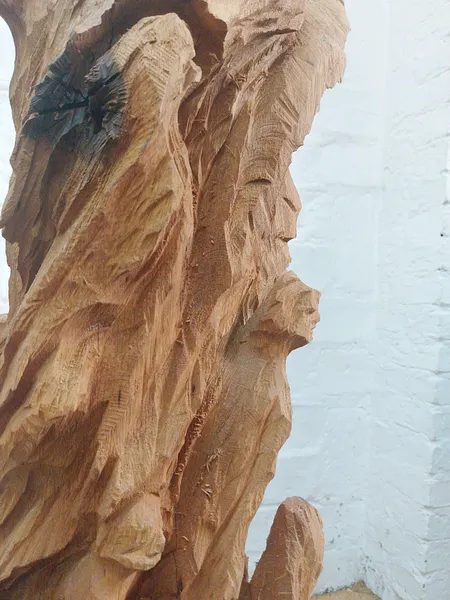 Drifting up — Ansicht 11, Holzskulptur von Stefan Seitz