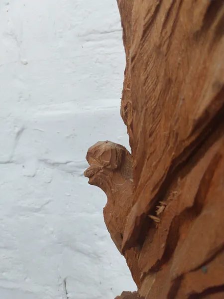Drifting up — Ansicht 20, Holzskulptur von Stefan Seitz