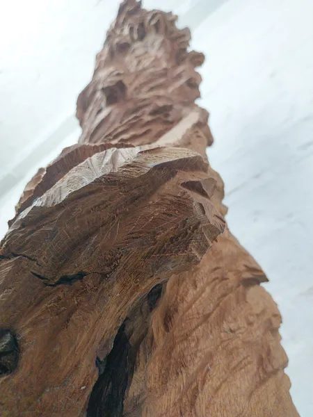 Drifting up — Ansicht 21, Holzskulptur von Stefan Seitz