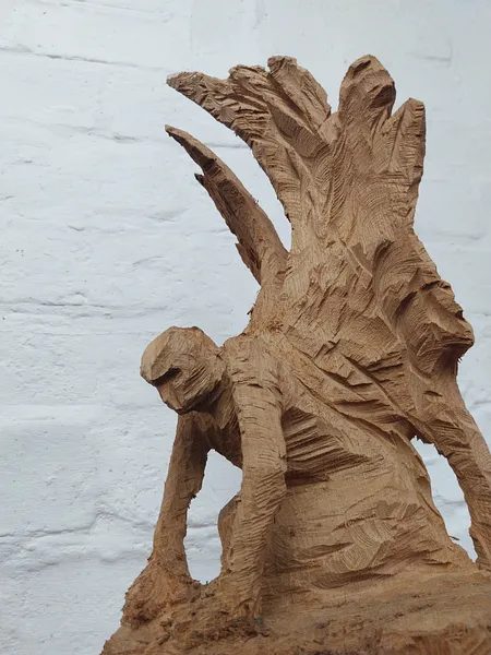 Like to fly — Ansicht 14, Holzskulptur von Stefan Seitz