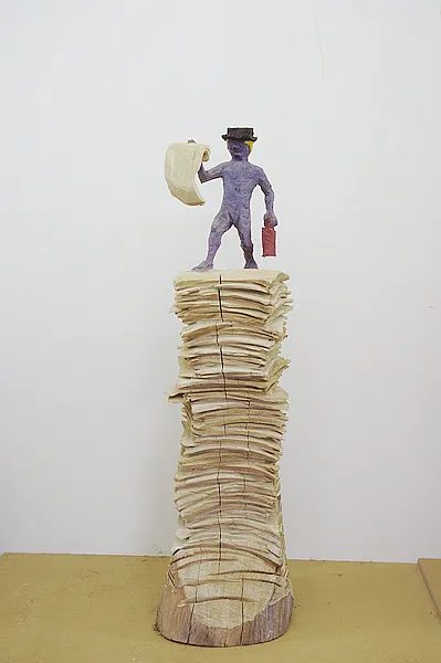 Paperman — Vista 4, escultura en madera de Stefan Seitz