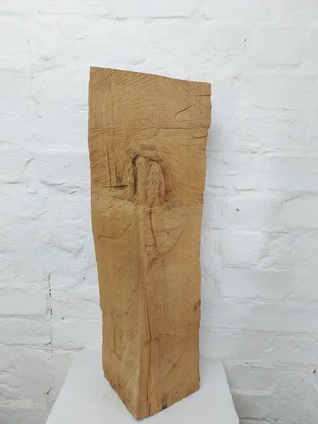 shy. — Vista 3, escultura en madera de Stefan Seitz
