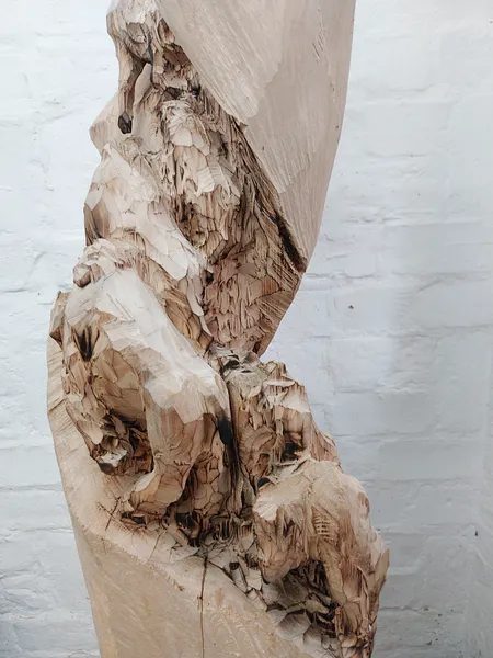 Strömungen — Ansicht 11, Holzskulptur von Stefan Seitz