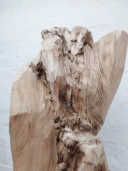 Strömungen — Ansicht 4, Holzskulptur von Stefan Seitz