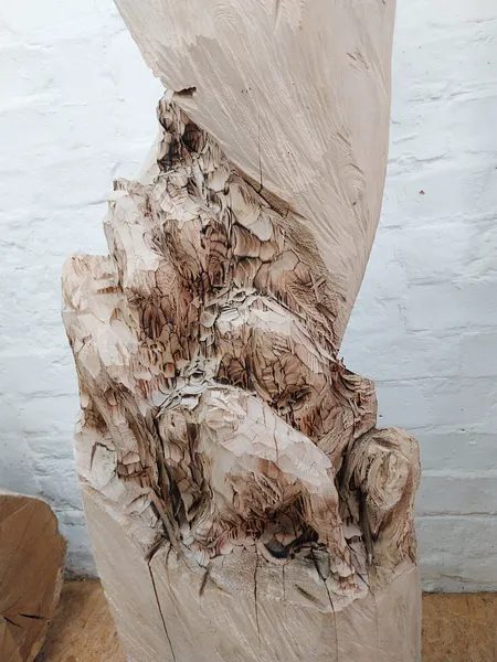 Strömungen — Ansicht 7, Holzskulptur von Stefan Seitz